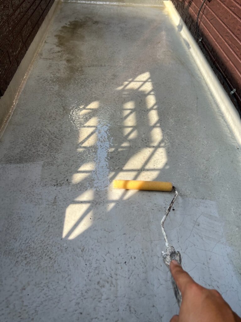 ベランダ床プライマー塗布