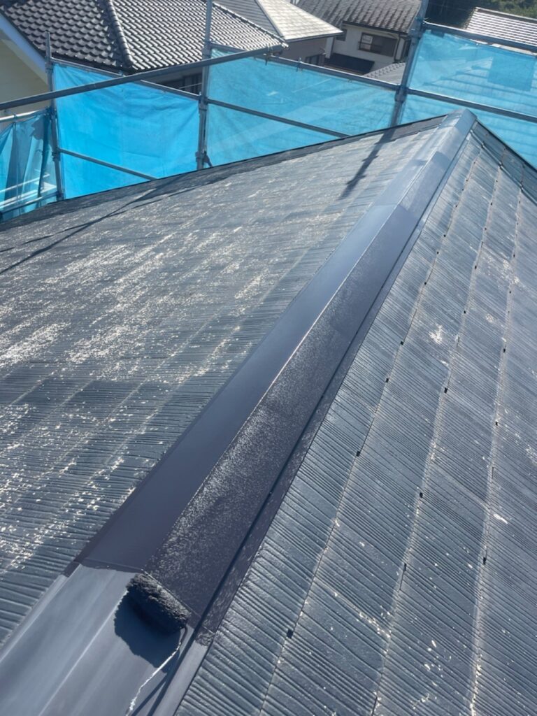 鉄部さび止め<br />
（一般的に鉄に対しては、さび止めという塗料を塗ります。）