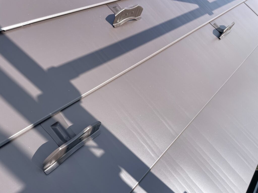 雪止め取り付け（ステンレス製）