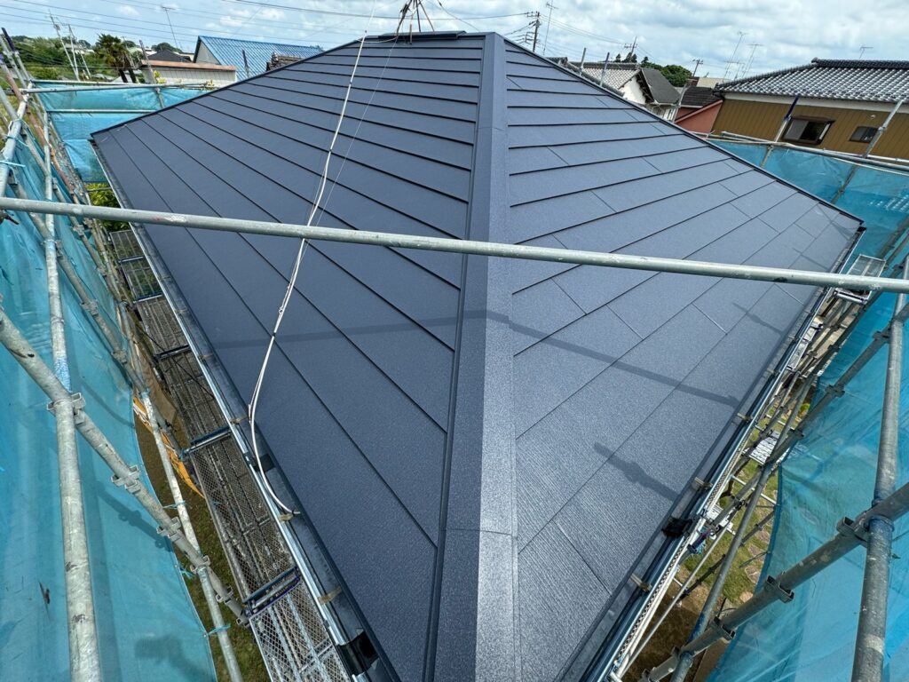 施工完了（大屋根）<br />
美しい屋根の完成です👍