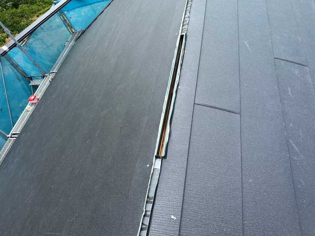 換気棟の下地穴あけ