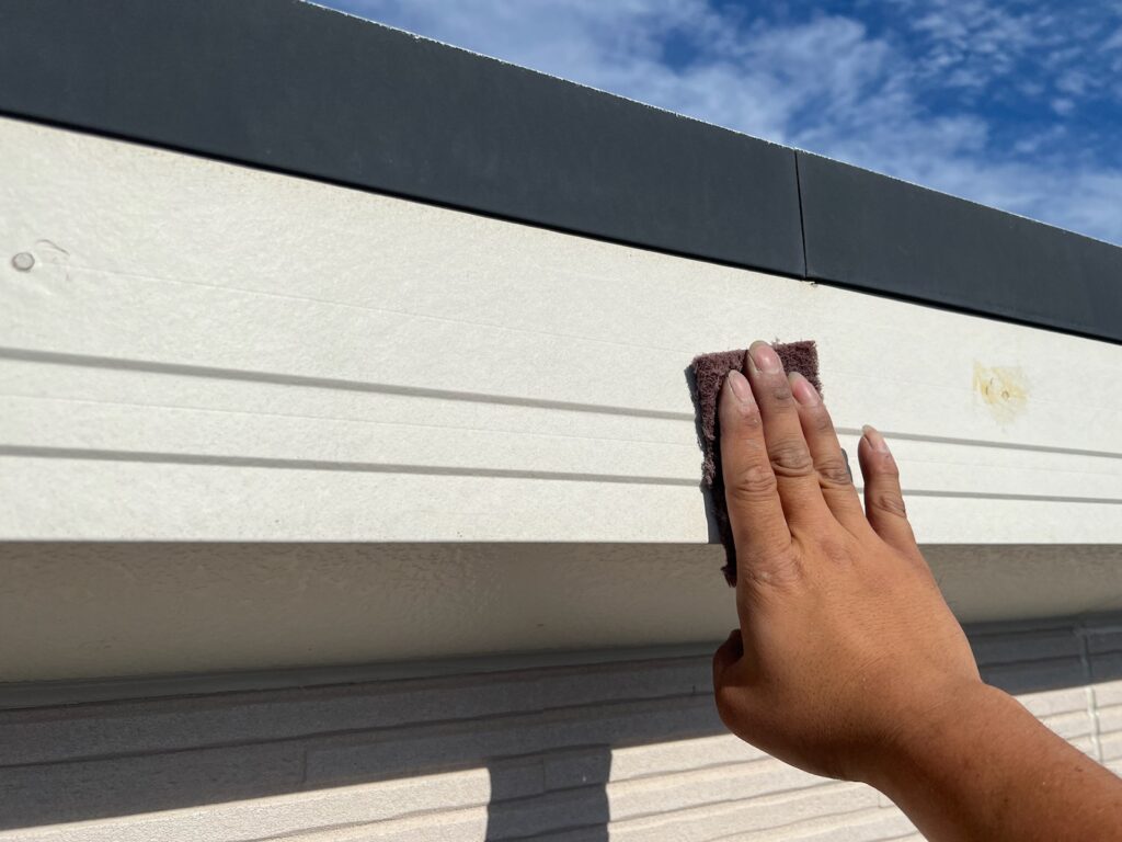 破風板ケレン<br />
（下地調整）