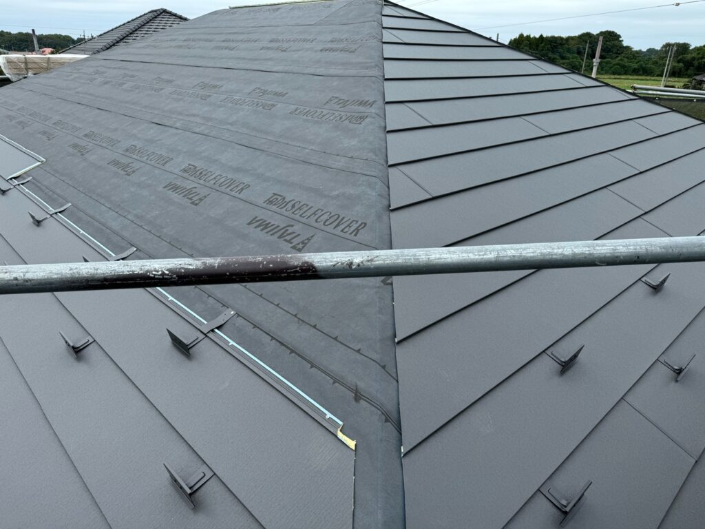 屋根本体取り付け（大屋根）