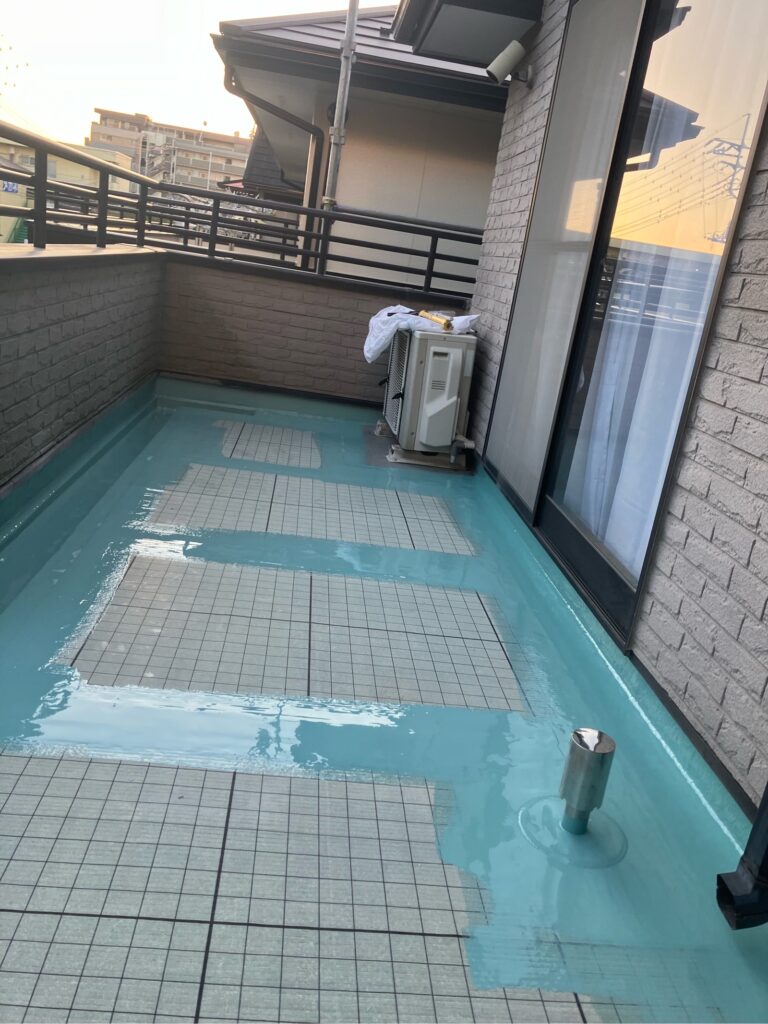 ウレタン防水1層目