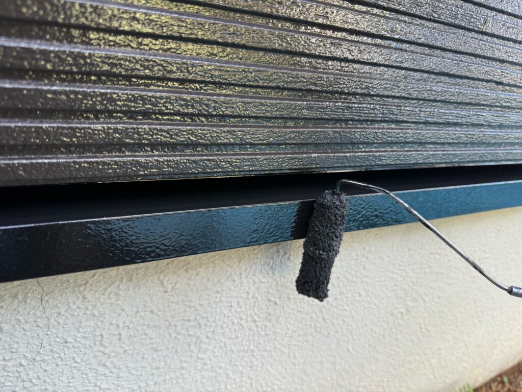 水切り上塗り（計3回塗り、完了）