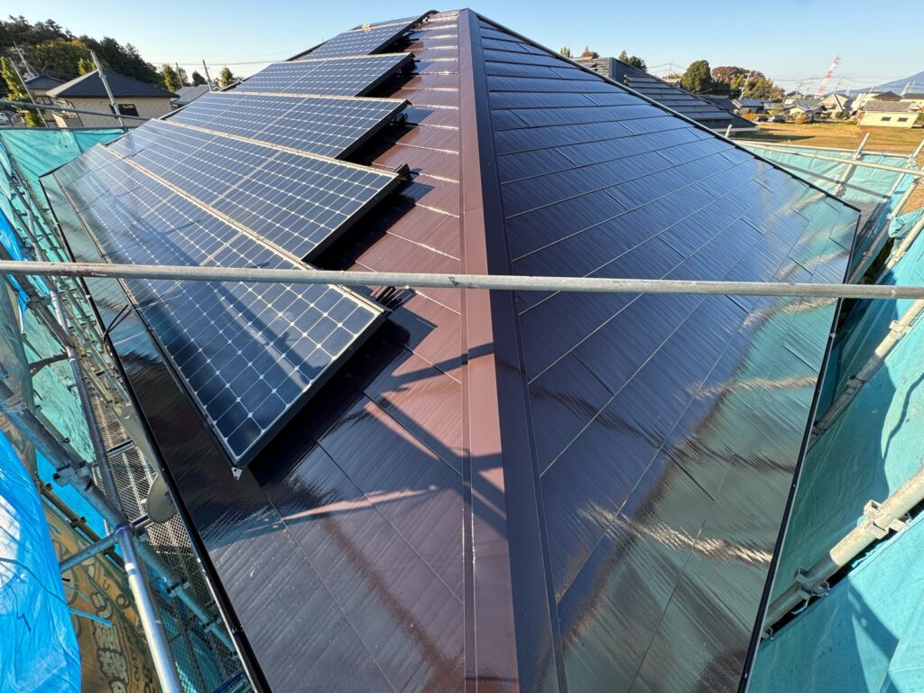 屋根上塗り（完了）<br />
