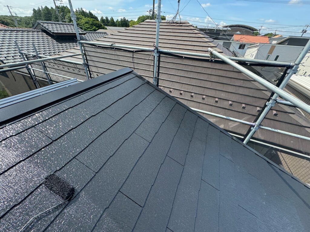 屋根上塗り