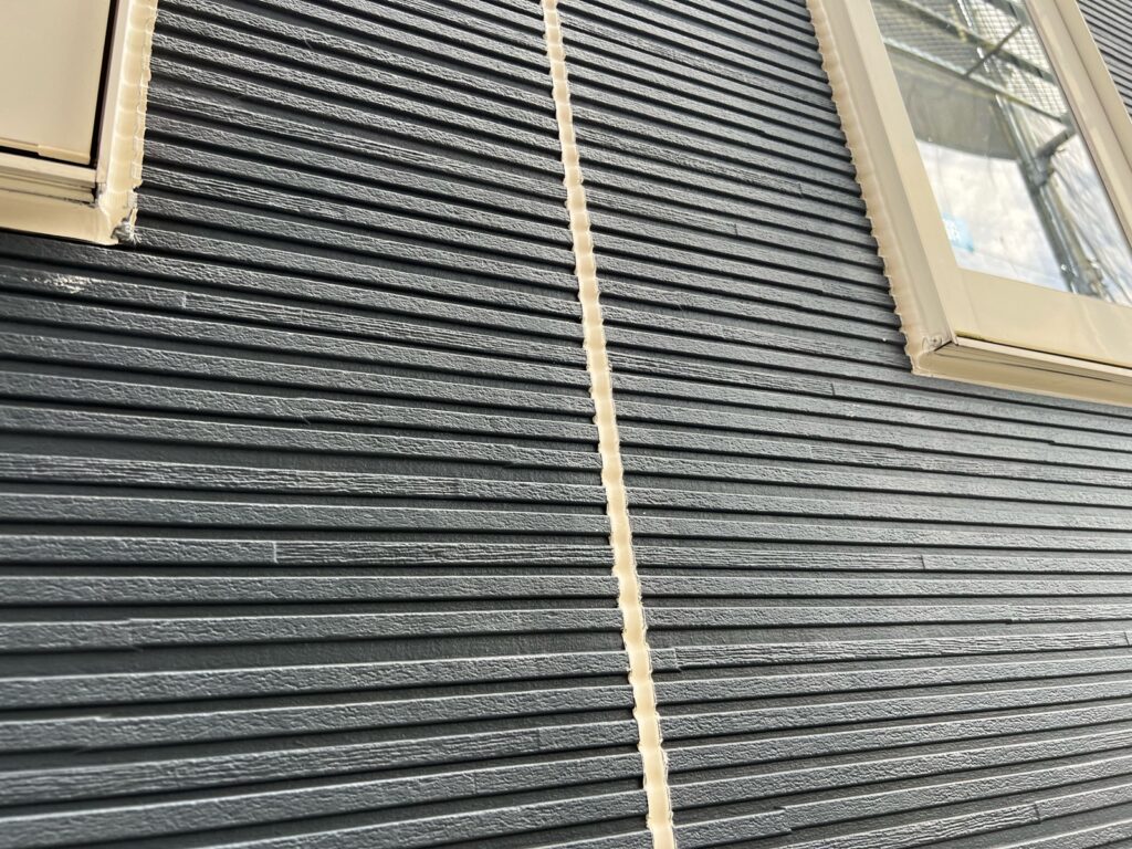 目地コーキング：コーキングならし（完了）