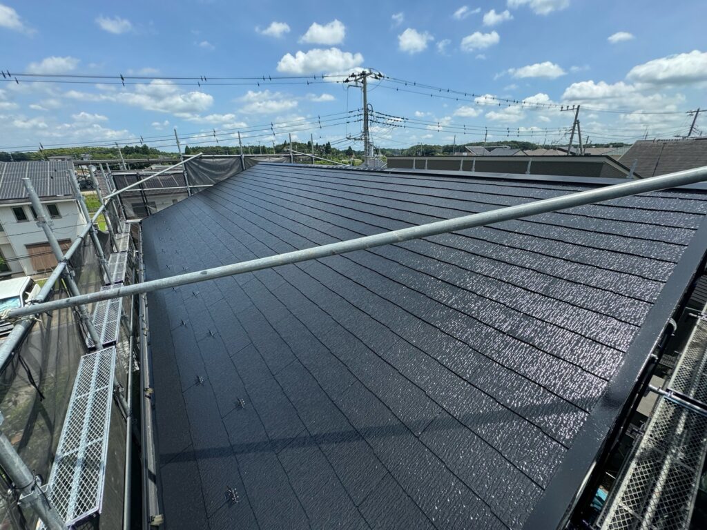 屋根上塗り（完了）<br />
T