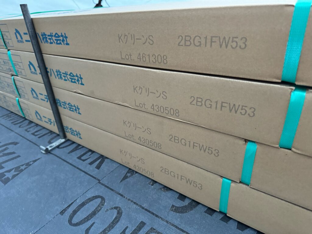 使用材料<br />
→横暖ルーフas<br />
（色：Kグリーン）