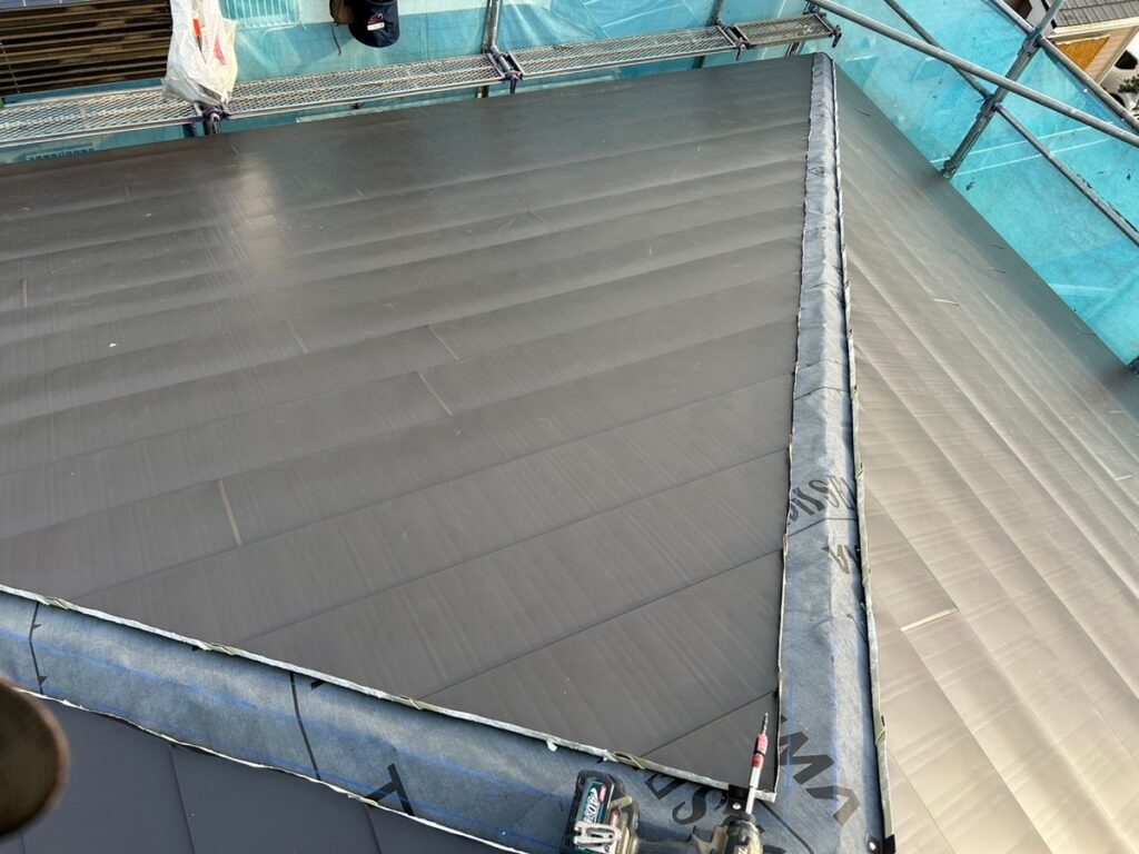 屋根本体取り付け