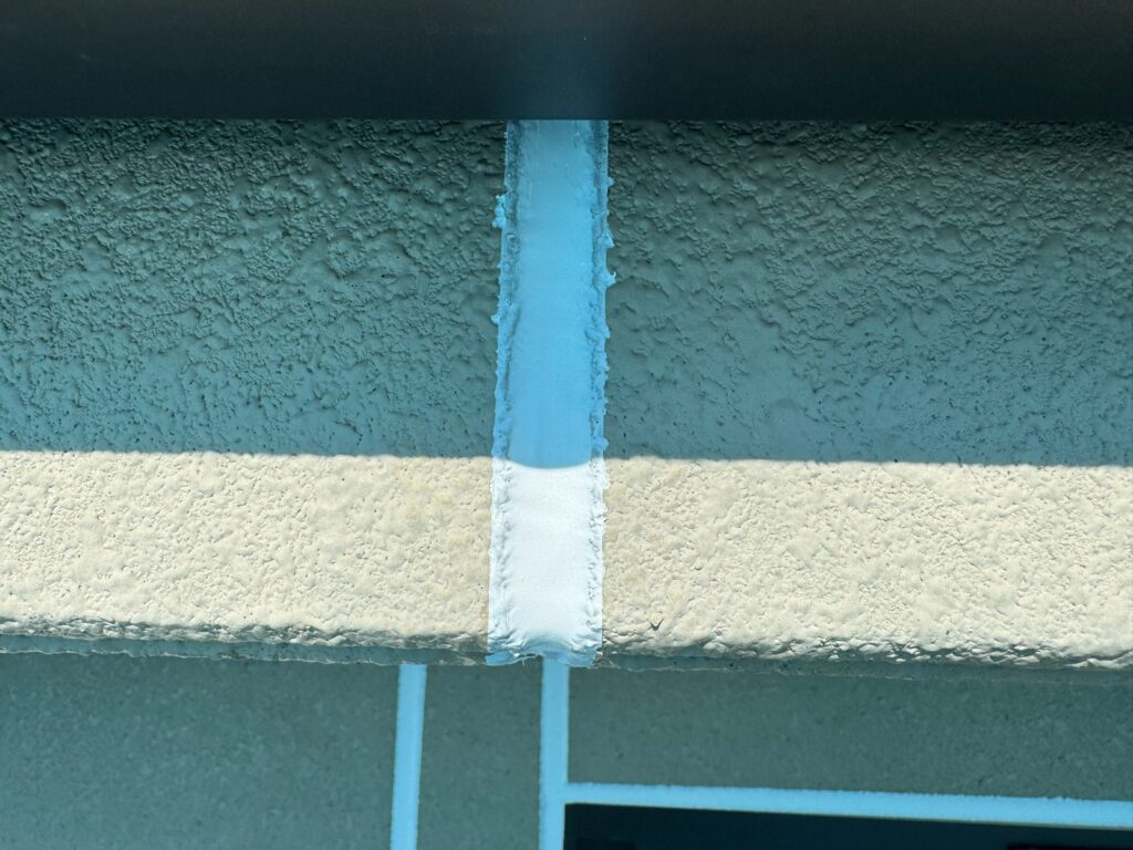 鼻隠し繋ぎ目：コーキング（完了）