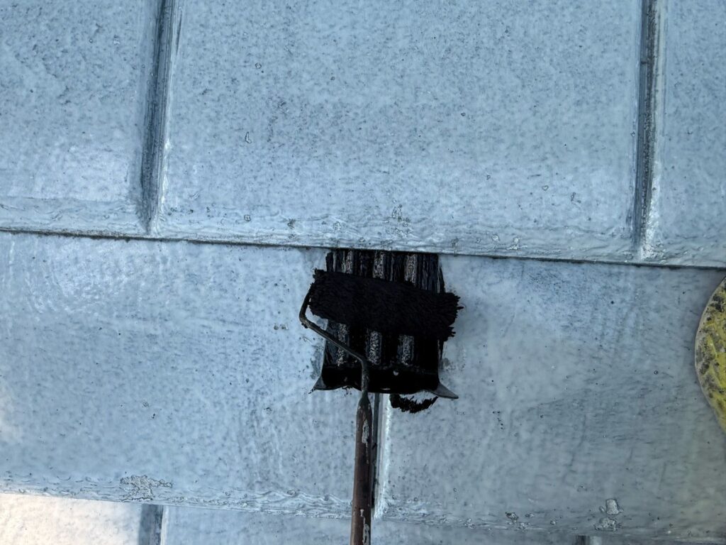 雪止めさび止め（鉄部の下塗り）