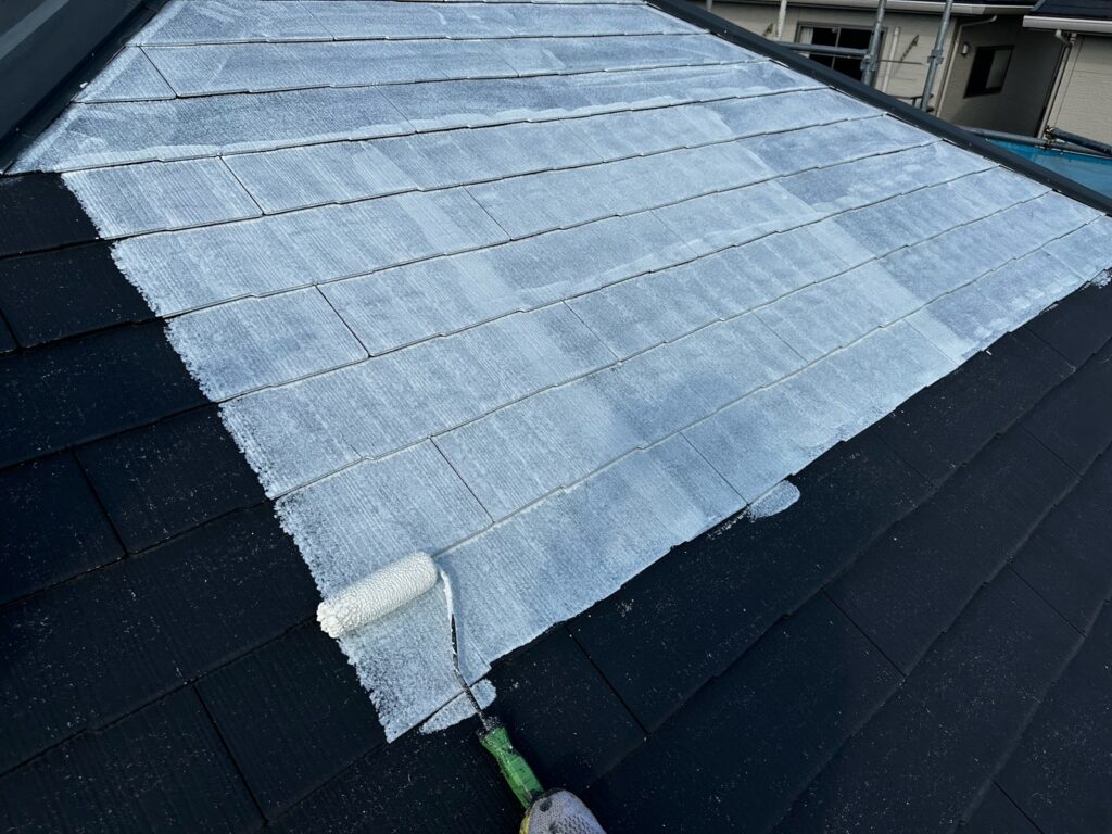 屋根下塗り<br />
