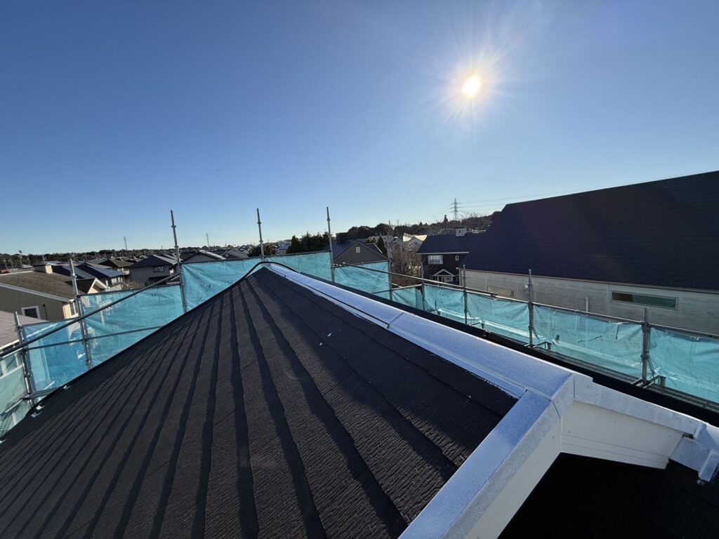 棟板金さび止め（鉄部の下塗り）