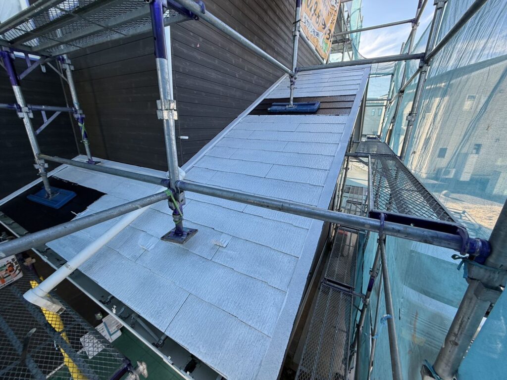 屋根下塗り（下屋根）