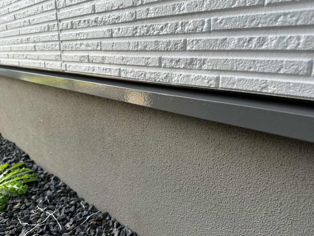 水切り上塗り（計3回塗り、完了）