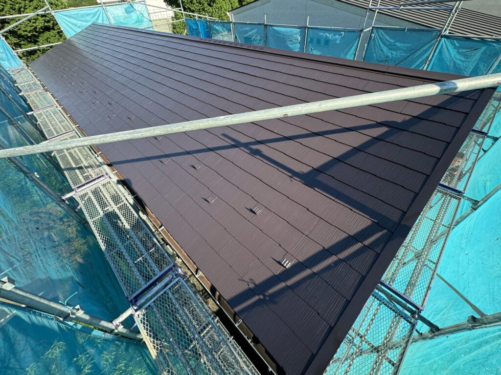 屋根上塗り（完了）<br />
T