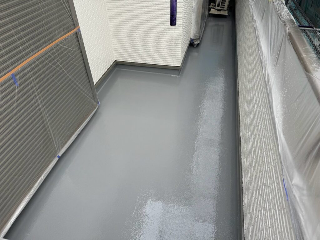 ベランダトップコート塗布（完了）