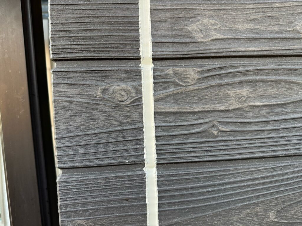 目地コーキング：コーキングならし（完了）