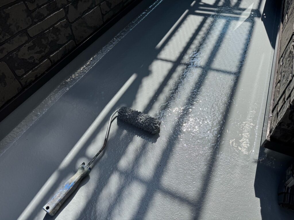 ベランダトップコート塗布2回目