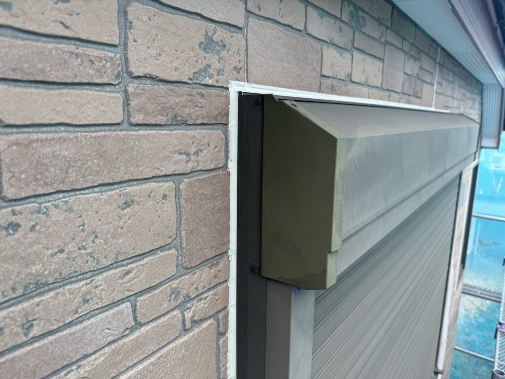 窓周りコーキング(完了)