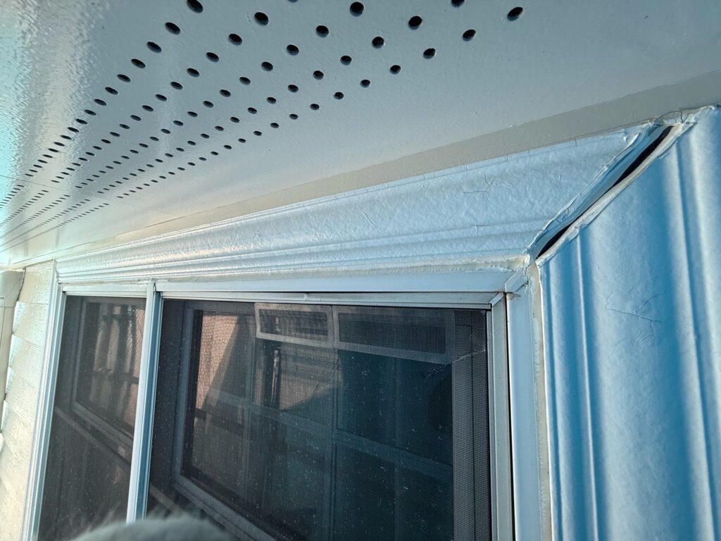 既存のコーキング撤去