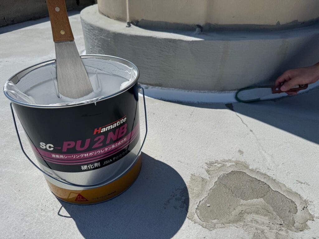 取り合い部に防水処理<br />
（ウレタンシーリングにて）