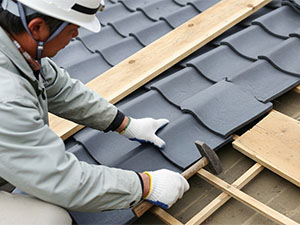 屋根葺き替えで住まいを長く守る