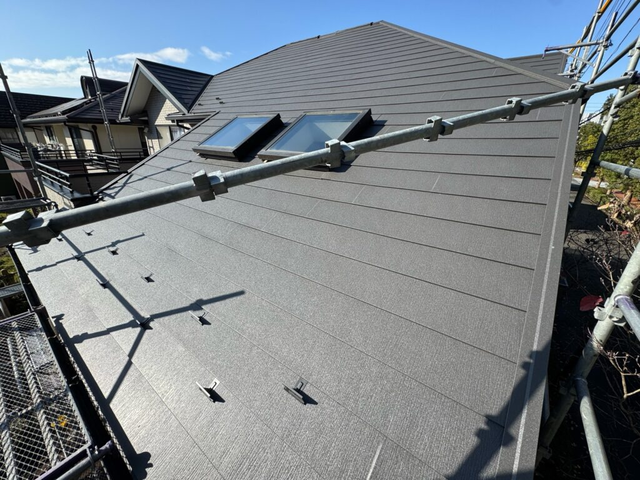 かすみがうら市での屋根カバー工法はタカハシルーフにお任せください