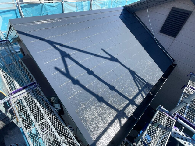 パミール屋根は葺き替えが必要？費用相場や塗装できない理由を紹介