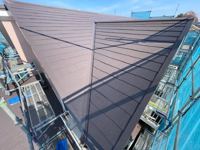 屋根工事にかかる足場費用は？単価や安くする方法を紹介